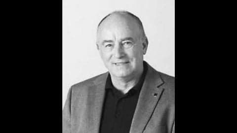 Eyes on the street: the role of ‘third places’ in improving perceived neighbourhood safety